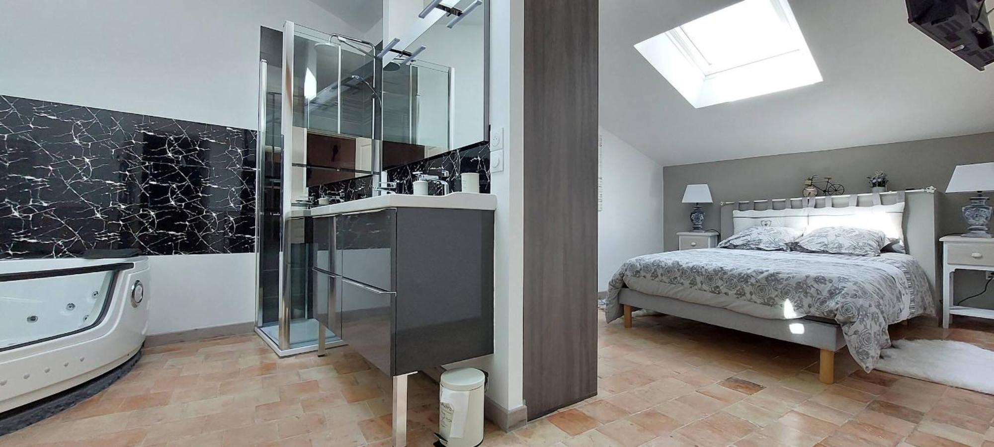 Le Lavandin Classe 3 Etoiles ริเยซ์ ภายนอก รูปภาพ